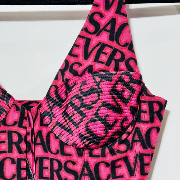 NWT$5,425 Versace Runway SS23 Plisse Dress All Over Logo Red Black IT 44/US 8 - Picture 8 of 16